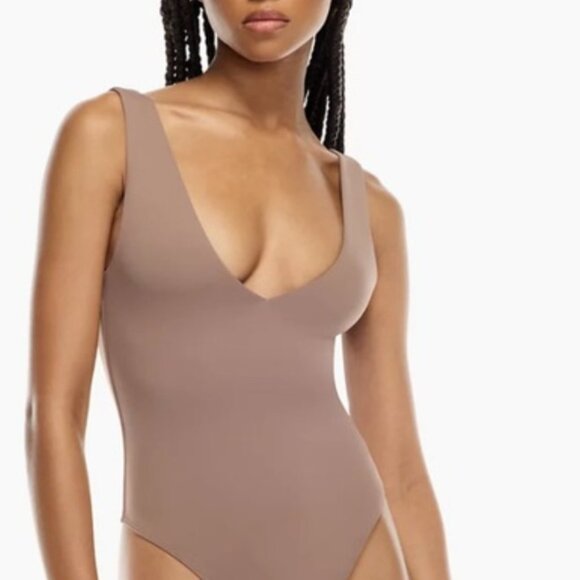 Aritzia Vneck Contour Bodysuit in Taupe - Picture 1 of 3